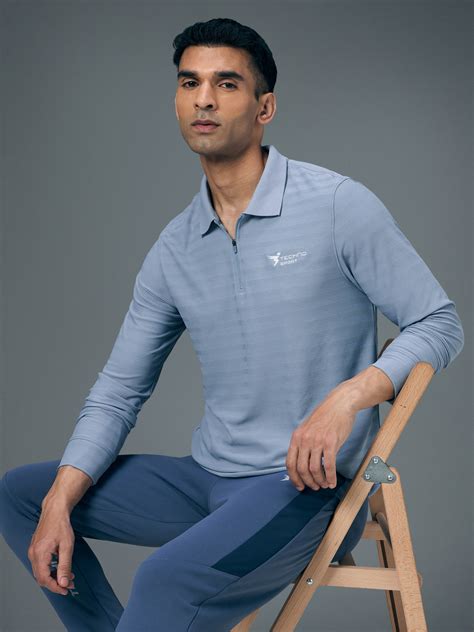Men Solid Slim Fit Polo Sports T-shirt with MATPIQ
