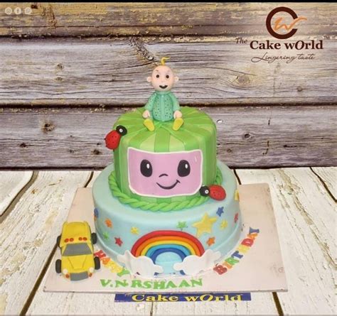 COCO MELON FONDANT CAKE