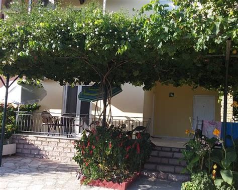 KEFALAS APARTMENTS (Parga Municipality) - Apartment Reviews, Photos ...