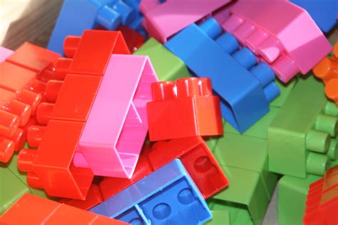 NFSTRIKE 100PCS Wooden Blocks Toys Building Blocks Set Game Geometrical ...