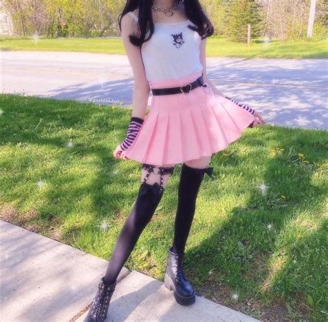 Pastel Goth Outfits Aesthetic at Robbin Wood blog