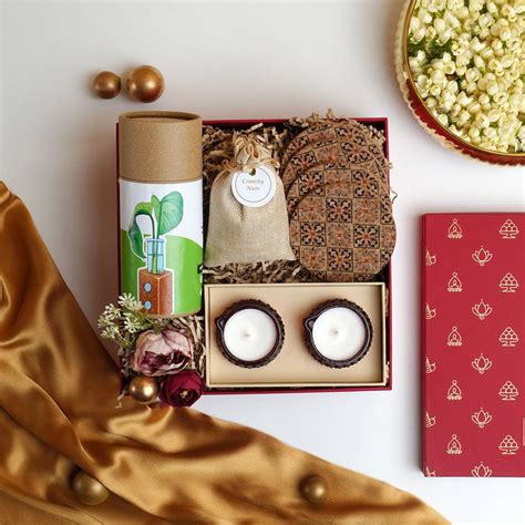 Buy Laal Diwali Online @ ₹2,060 – BoxUp Luxury Gifting