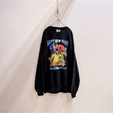 90's Disney "Happy New Year" Vintage Sweat Shirt Made in USA | BEATNIK