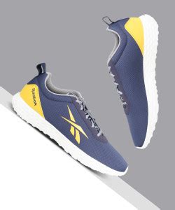 REEBOK Amaze Walker M Walking Shoes For Men - Buy REEBOK Amaze Walker M ...