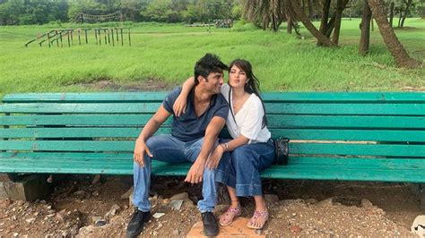 Sushant singh rajput family lawyer asked, why Rhea Chakraborty is ...