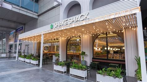 แลนดิ้งแล้ว ‘Shake Shack’ สาขาแรกในไทยที่ CTW พร้อมเมนูพิเศษที่ได้แรง ...
