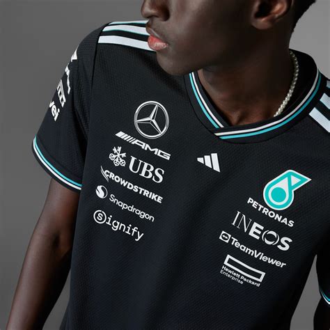 Men's Clothing - MERCEDES - AMG PETRONAS FORMULA ONE TEAM DRIVER JERSEY ...