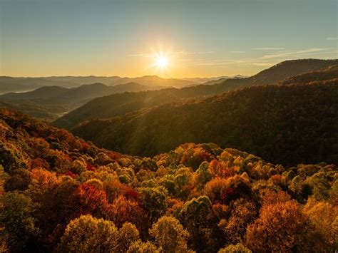 ELK & EMBERS MOUNTAIN HIDEAWAY (Waynesville) - B&B Reviews, Photos ...