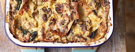 Lasagne met savooiekool, champignons en kip van Jamie Oliver