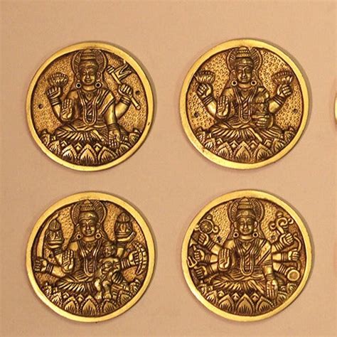 Brass Ashta Lakshmi Wall Hanging (Set of 8 Lakshmi) – CottageArts India