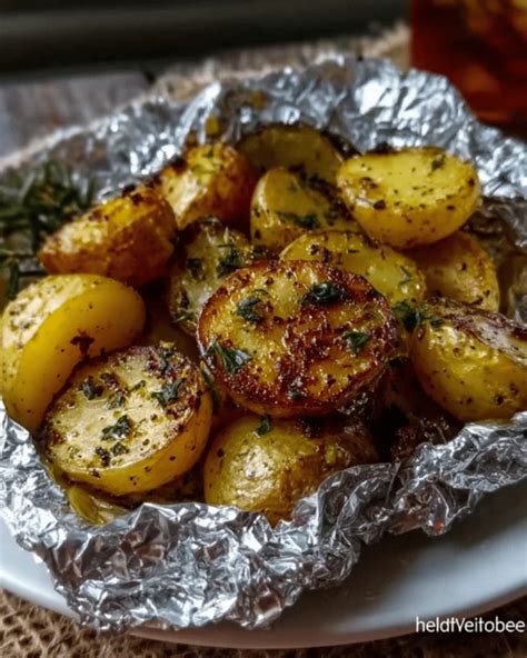 Grilled Potatoes in Foil Packets – Easy BBQ Potato Recipe
