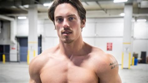 This guy became a millionaire at 24 by taking his shirt off on YouTube