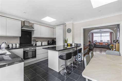 Durants Park Avenue, Enfield – Simply Homes