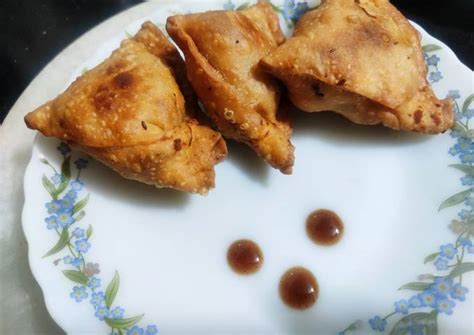 Punjabi Samosa Recipe by Loveena Bajaj Salve - Cookpad