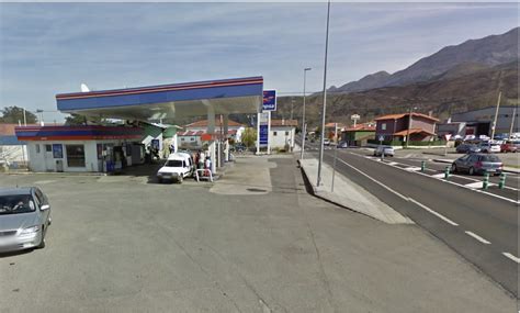 Un hombre, armado con un puñal, roba mil euros en la gasolinera de San ...