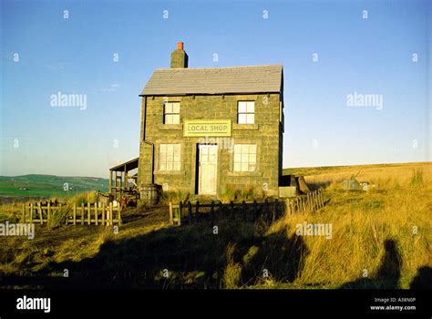 Local People League of Gentlemen 的图像结果