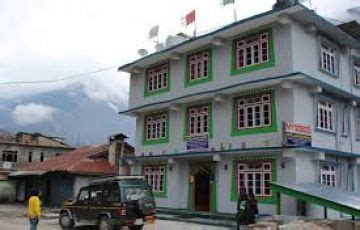 Family Getaway 7 Days 6 Nights Lachung Mountain Vacation Package ...