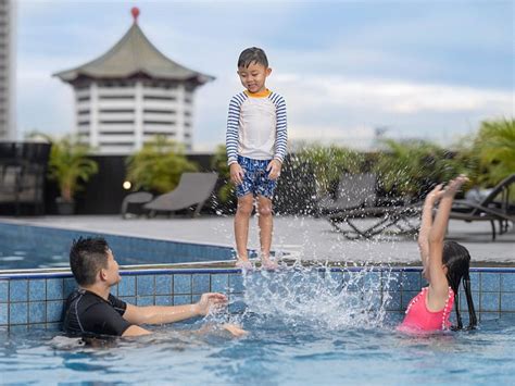 voco Orchard Singapore, an IHG Hotel Pool: Pictures & Reviews - Tripadvisor