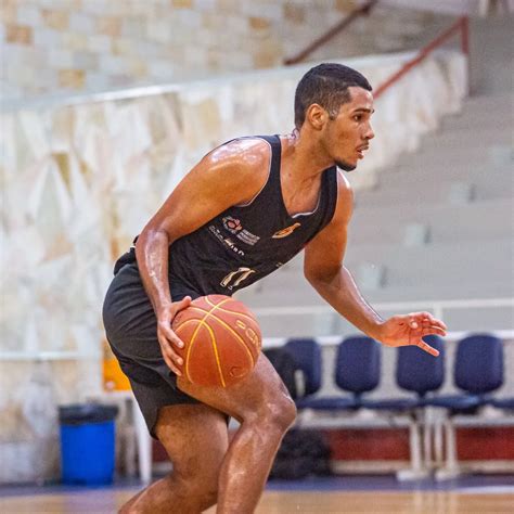 Michel de Carvalho Nunes (@mich_carvalho17) • Instagram photos and videos