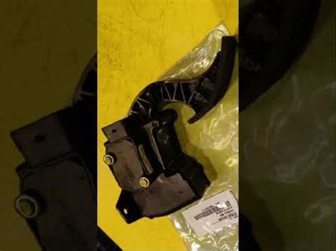 Tata Signa BS6 Accelerator Pedal Assembly (Part No. 410630100104) for ...