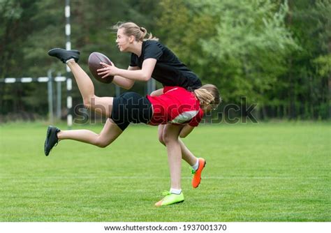 Girls Rugby Ball 的图像结果