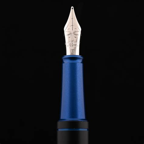 Diplomat Elox Ring Black/Blue Fountain Pen | Shop Online | Diplomat ...
