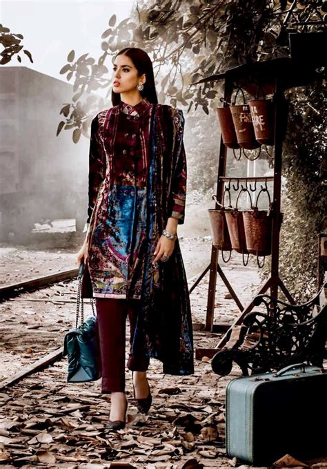 Gul Ahmed Winter Collection 2021 · 3 PC Velvet Suit with Velvet Dupatt ...