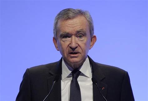 Fashion mogul Bernard Arnault briefly displaces Jeff Bezos as world's ...