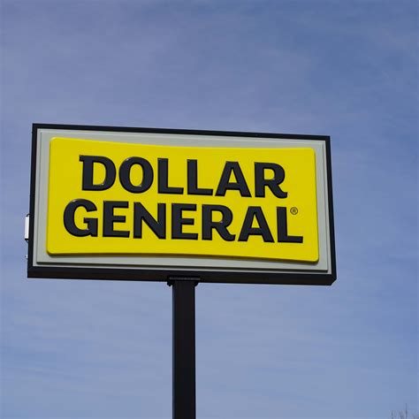 Is Dollar General Open on Christmas Day? 2025 Holiday Hours - Dengarden
