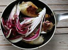 cosce bagnate cosce di pollo al radicchio tardivo ricette fileni cosce bagnate cosce di pollo al radicchio tardivo ricette fileni