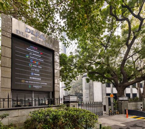 DLF Center Delhi: Luxury Office Spaces for Rent/Lease in Delhi