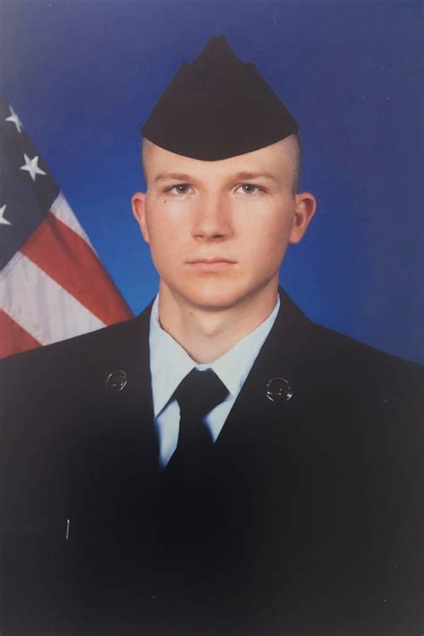 ‘Radiant’ mother from Kentucky among 6 US service members who died in ...