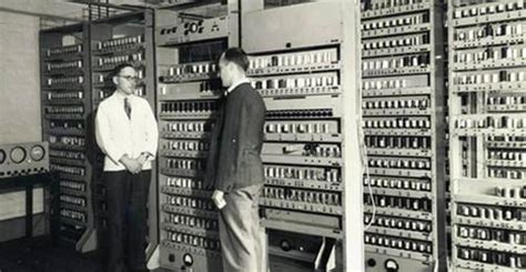 世界上第一台电脑：第一代电子计算机发明于1946年_巴拉排行榜