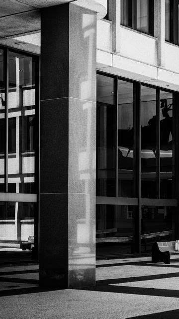 Download wallpaper 360x640 column, facade, building, bw nokia n8, c5 ...