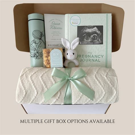 Expecting Mom Gift Box, New Mom Pregnancy Care Package, Future Mom Gift ...
