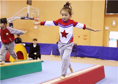 小学生玩转“快乐体操”-文体-长沙晚报网