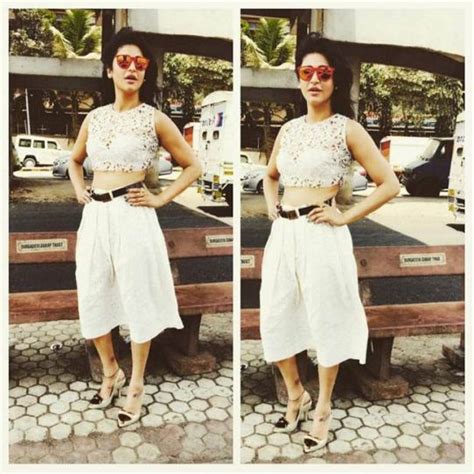 Style Diary: Shruti Haasan promotes Gabbar is Back in crop tops ...