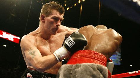 Ricky Hatton vs Floyd Mayweather: When Hatton fought the best of his ...