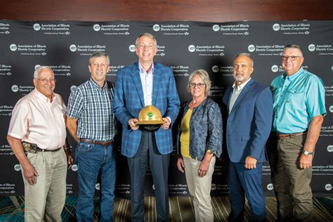 Illinois electric co-ops honor three legislators for public service ...