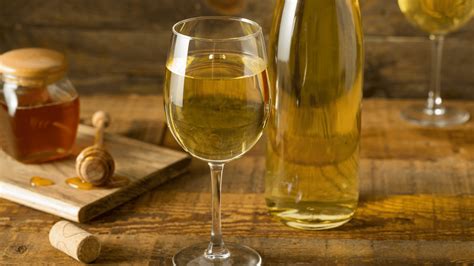 How to Make Ethiopian honey wine: Authentic Tej Recipe - Aemero Media