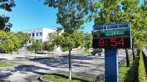 Despiden a maestro en Doral por publicar video íntimo en Snapchat: lo ...