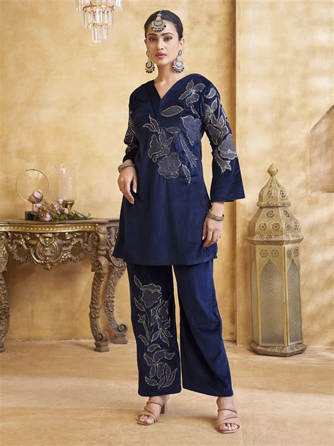 Velvet Floral Embroidered Co-ord Set in Navy Blue – Kaftanize