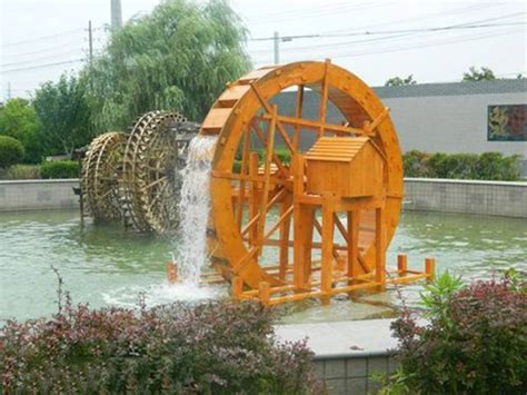 灌溉水车高清图片下载_红动中国