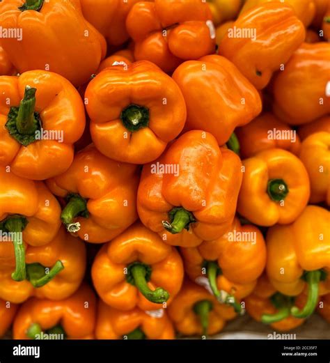 Organic bell pepper hi-res stock photography and images - Alamy