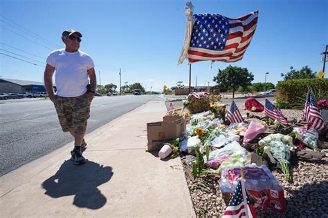 Charlie Kirk memorial at Hansen Mortuary in Phoenix