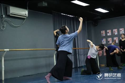 哈尔滨艺考舞蹈培训机构如何选择_2023舞蹈艺考最新资讯-舞蹈艺考培训就在舞研艺考！