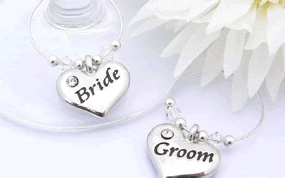 Personalised Wedding Gifts - Treasured for years after your wedding -If ...