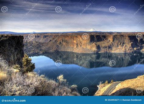 Lake Billy Chinook in Central Oregon Stock Image - Image of chinook ...