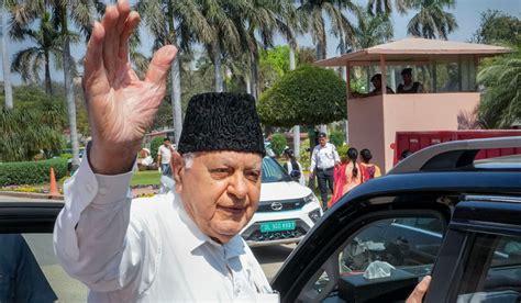 Farooq Abdullah-led delegation of Oppn leaders meets CEC, demands ...