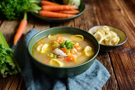 Куриный суп с макаронами и овощами – простой и вкусный рецепт, как ...